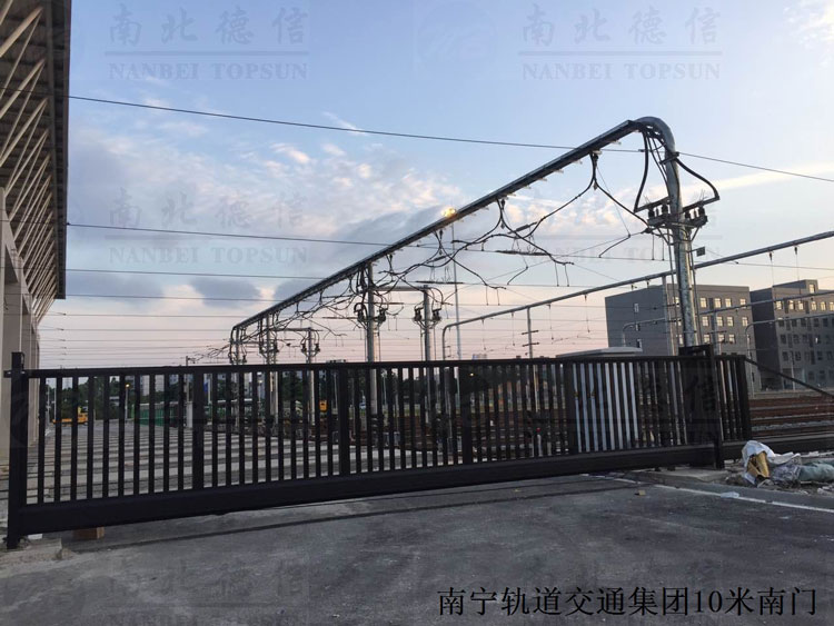 南寧軌道交通集團(tuán)10米南門（1）無軌懸浮門案例