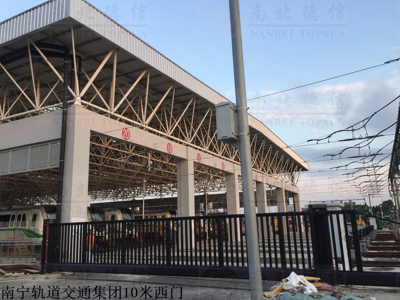 南寧軌道交通集團10米西門（1）