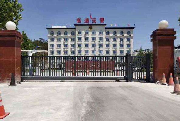 南北德信懸浮門落地山西省公安廳交通警察總隊(duì)高速交警